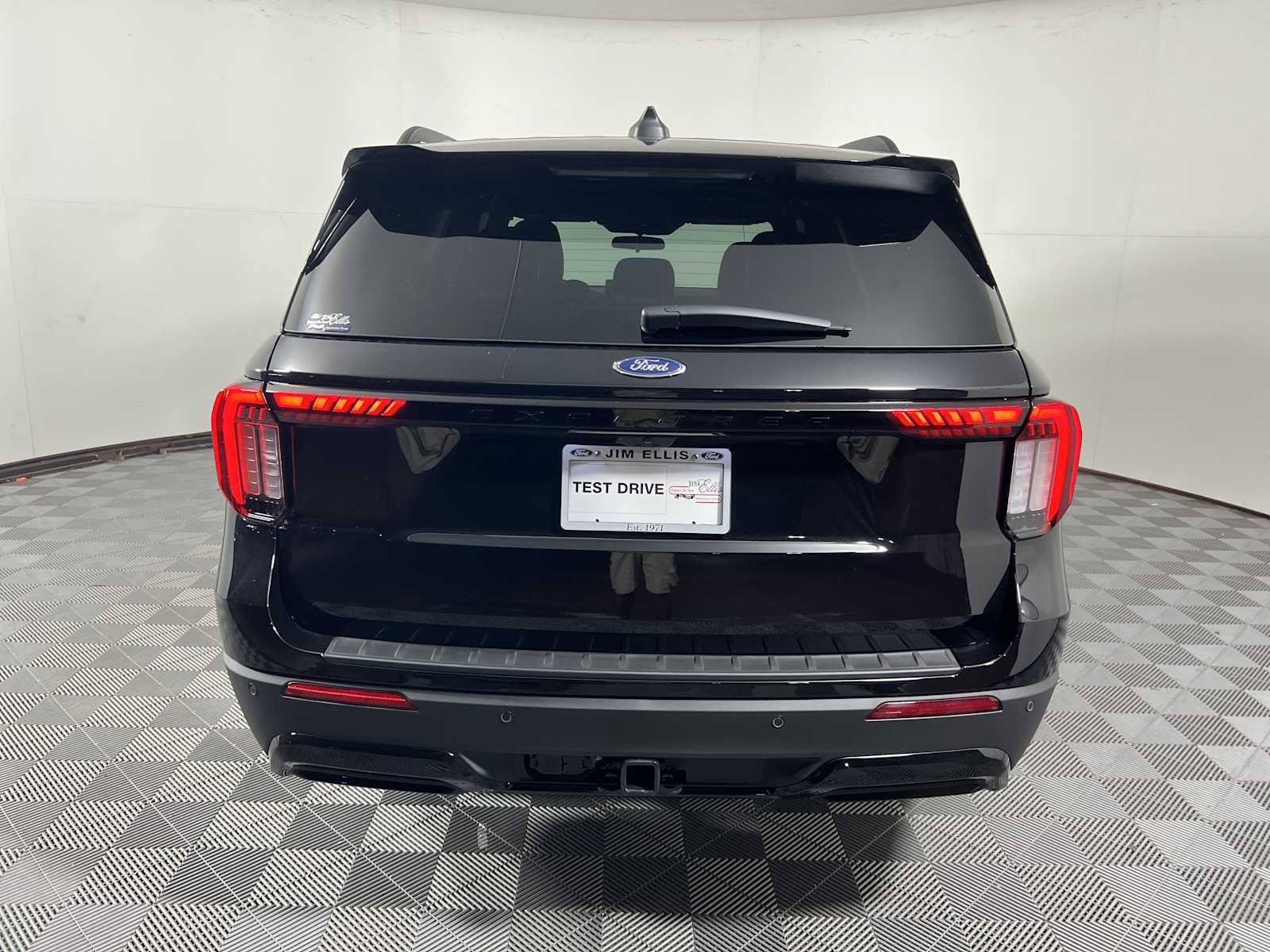 New 2026 Ford Explorer ST-Line RWD image 6