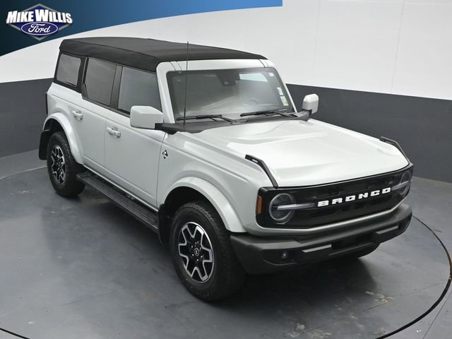 Used 2023 Ford Bronco Outer Banks AWD/4WD image 9