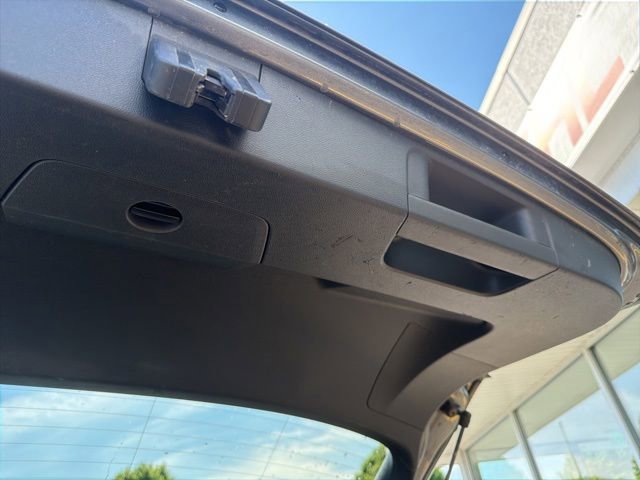 Used 2018 Volkswagen Tiguan SEL FWD image 18
