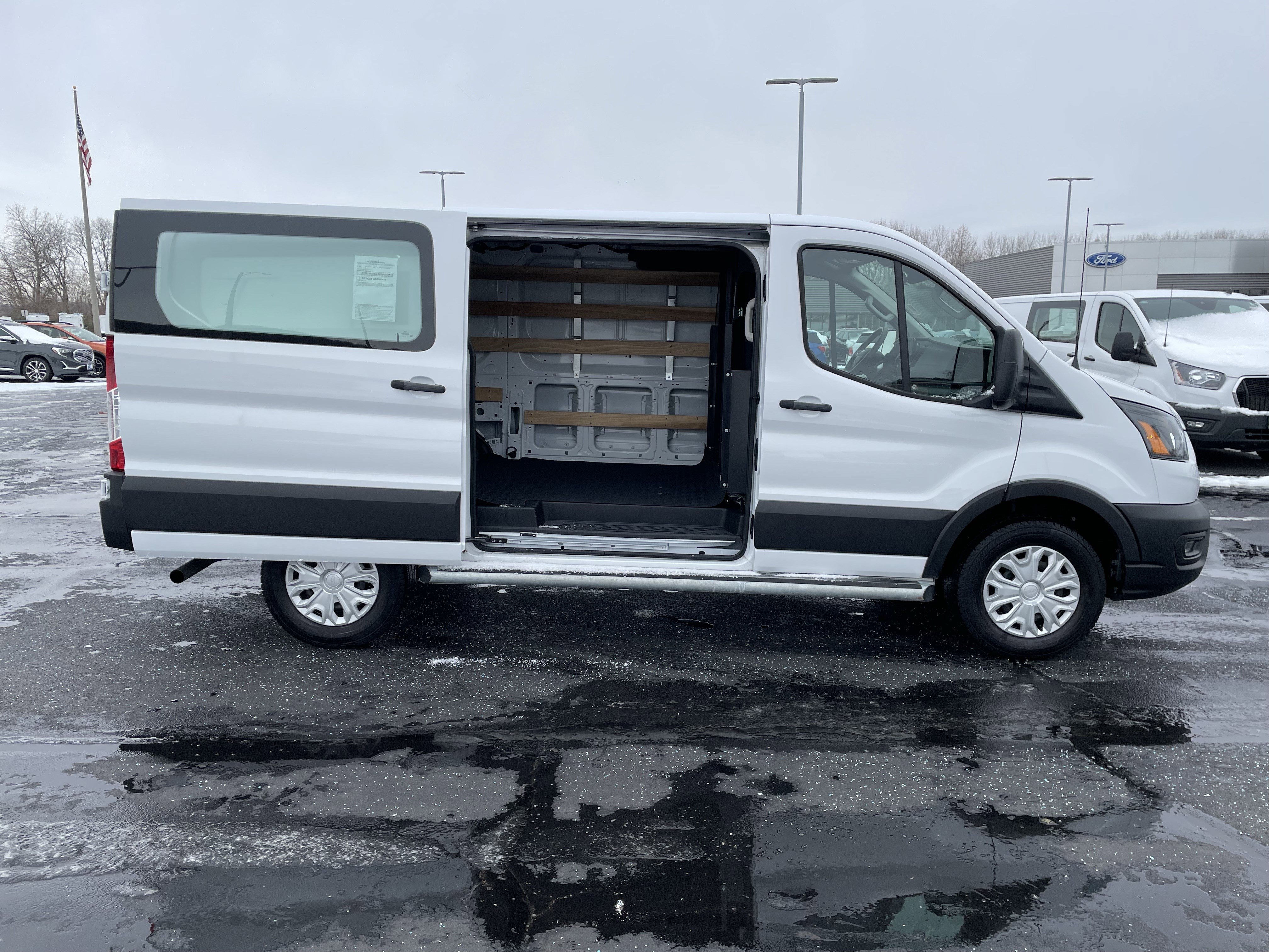Used 2024 Ford Transit 250 Low Roof w/ Exterior Upgrade Package image 10