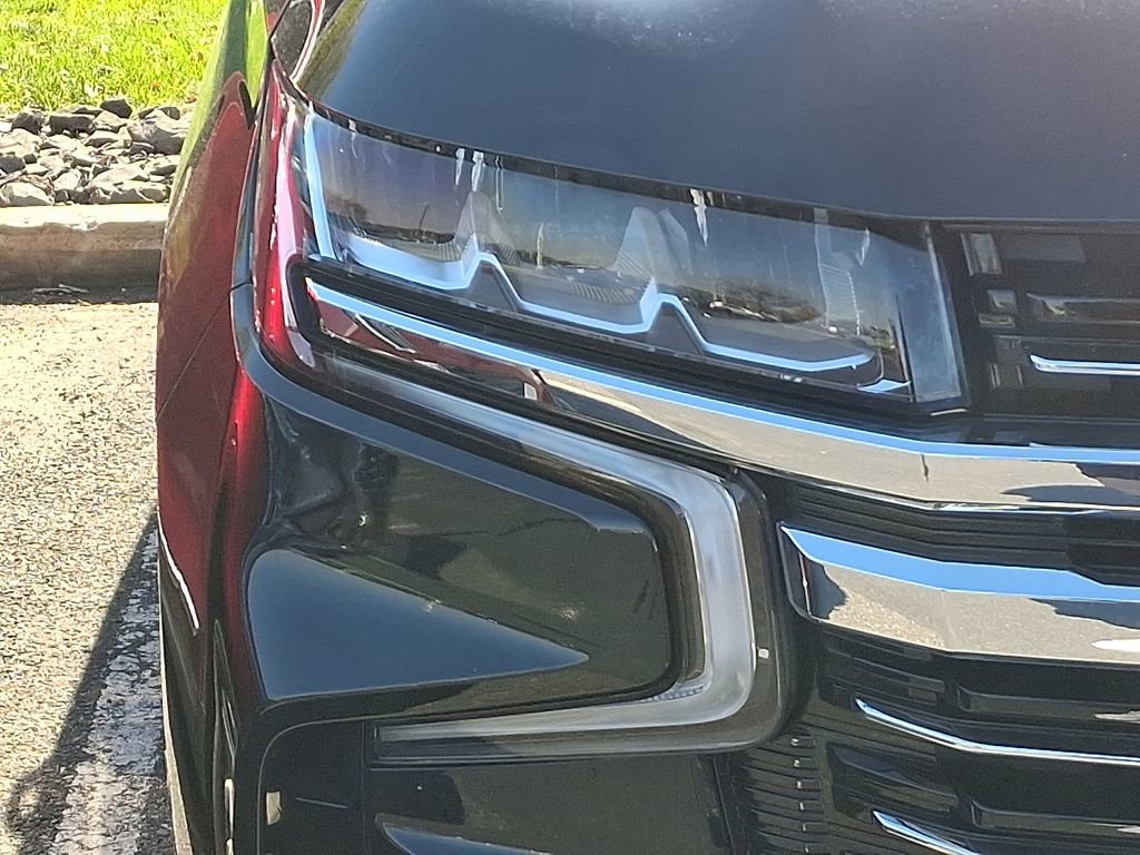 Used 2023 Chevrolet Tahoe LT w/ Luxury Package image 4