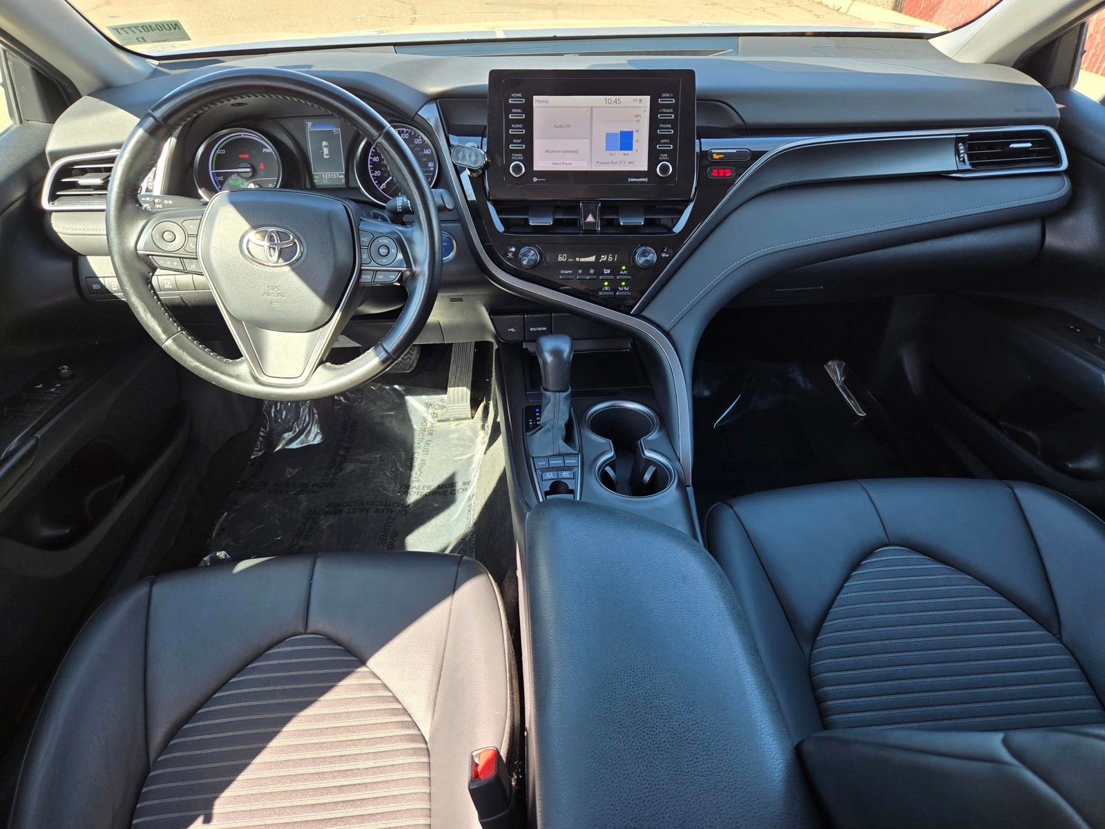 Used 2022 Toyota Camry SE w/ Convenience Package FWD image 12