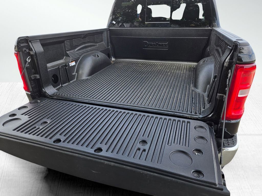 Used 2025 RAM 1500 Laramie image 9