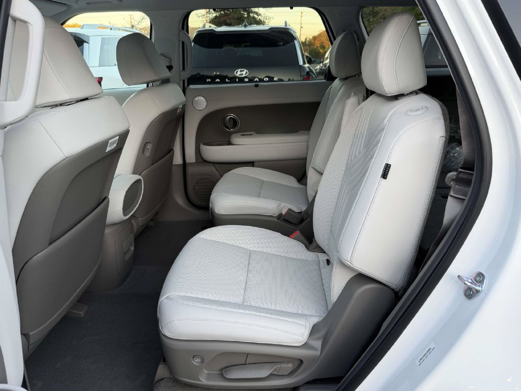 New 2027 Hyundai Palisade SEL Premium AWD/4WD image 16