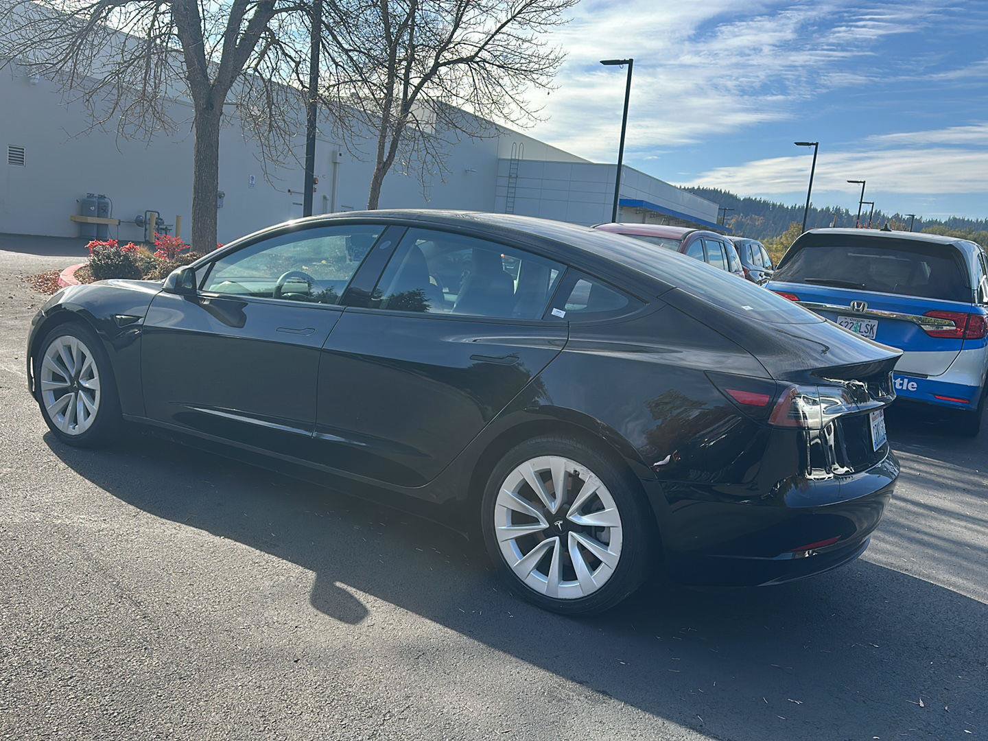 Used 2021 Tesla Model 3 Long Range AWD/4WD image 3