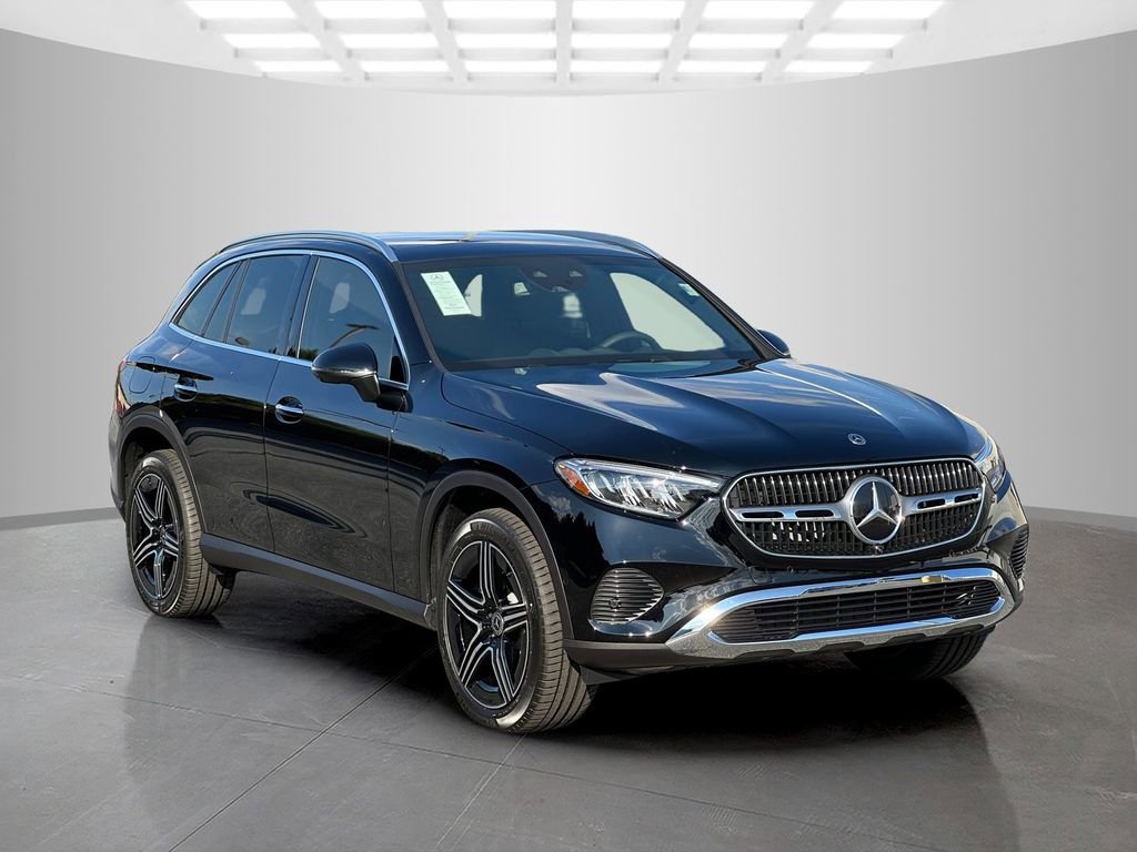 Used 2026 Mercedes-Benz GLC 300 image 8
