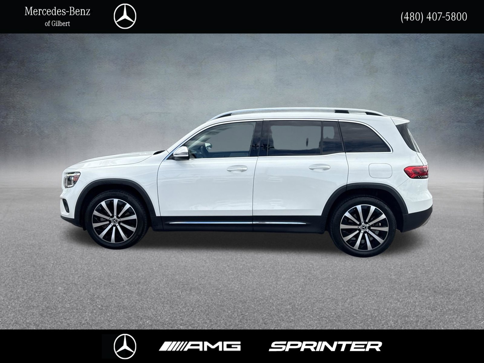 Used 2022 Mercedes-Benz GLB 250 image 2