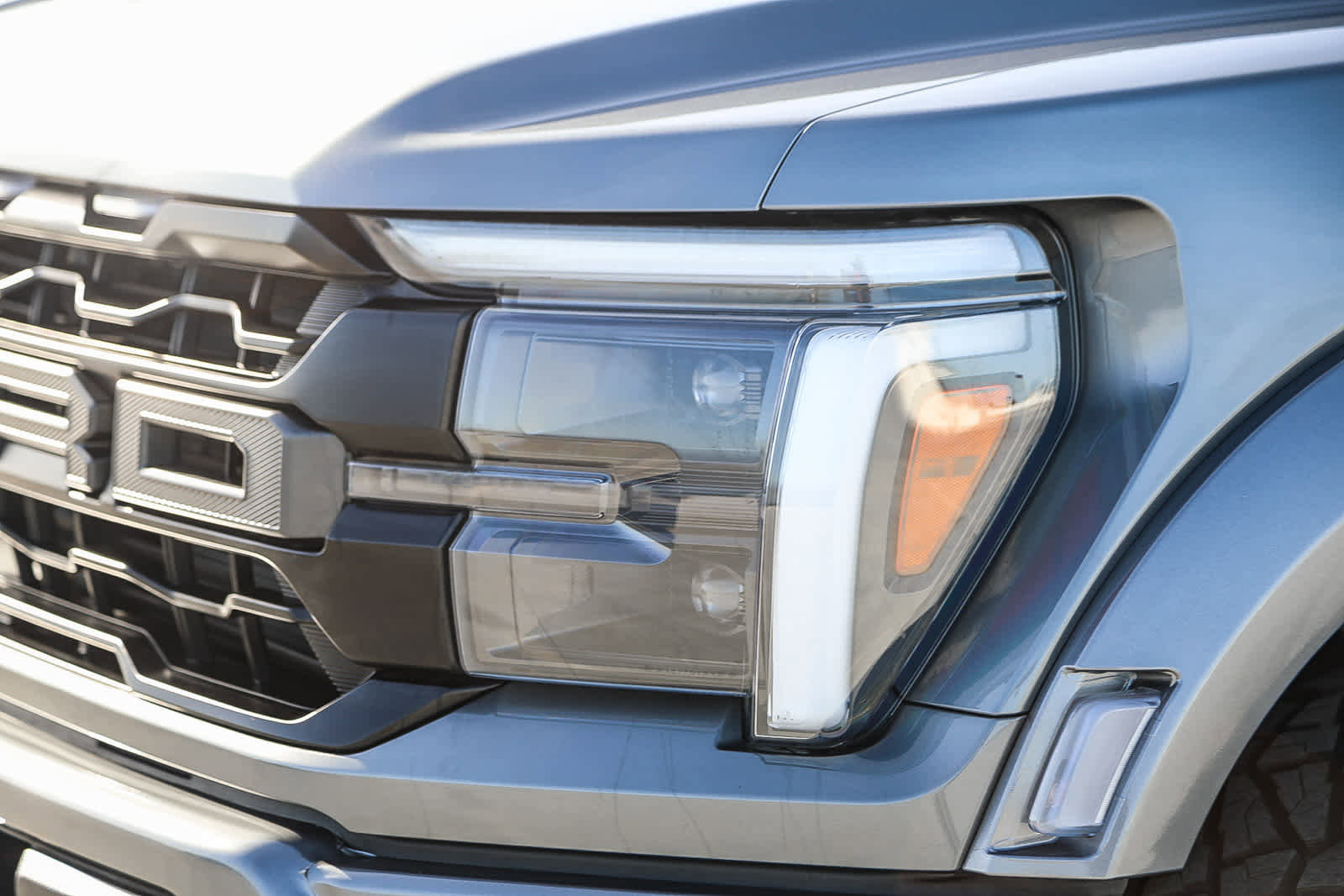 Used 2025 Ford F150 Raptor image 8