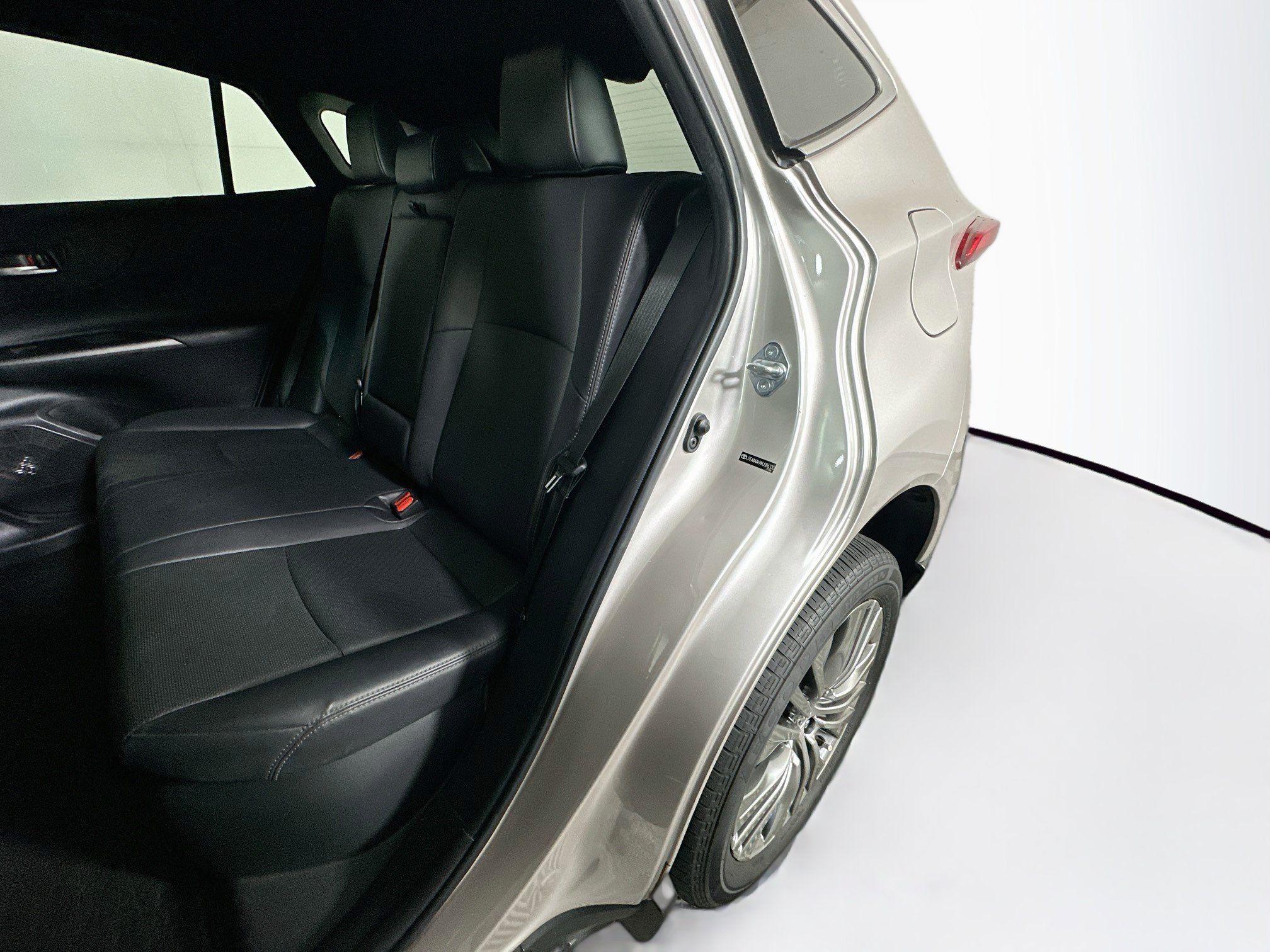 Used 2021 Toyota Venza Limited AWD/4WD image 26