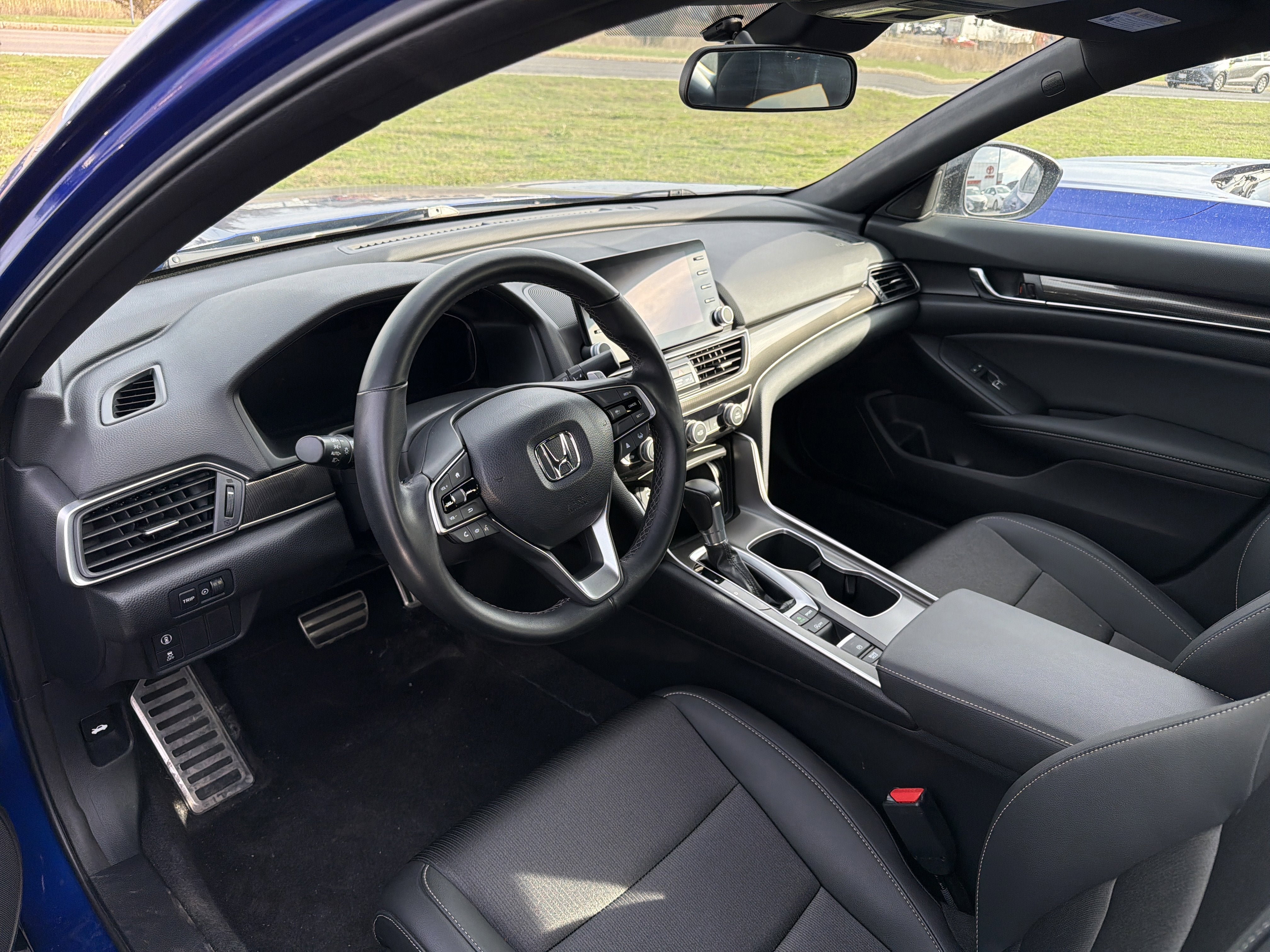 Used 2022 Honda Accord Sport image 8