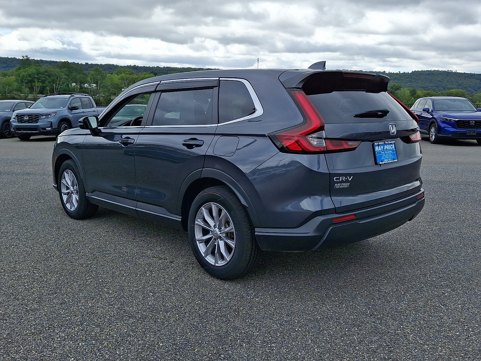 Used 2024 Honda CR-V EX image 5
