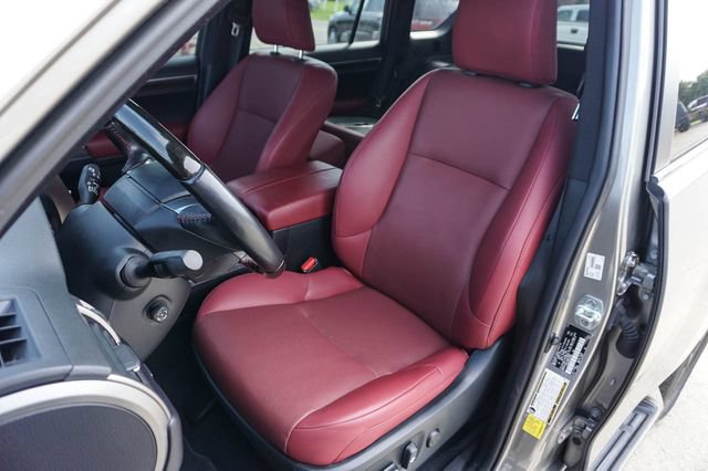 Used 2023 Lexus GX 460 Premium w/ Premium Package AWD/4WD image 20