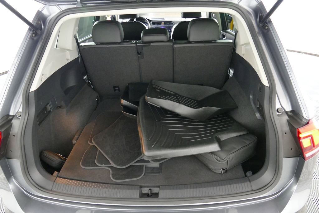 Used 2019 Volkswagen Tiguan S AWD/4WD image 3