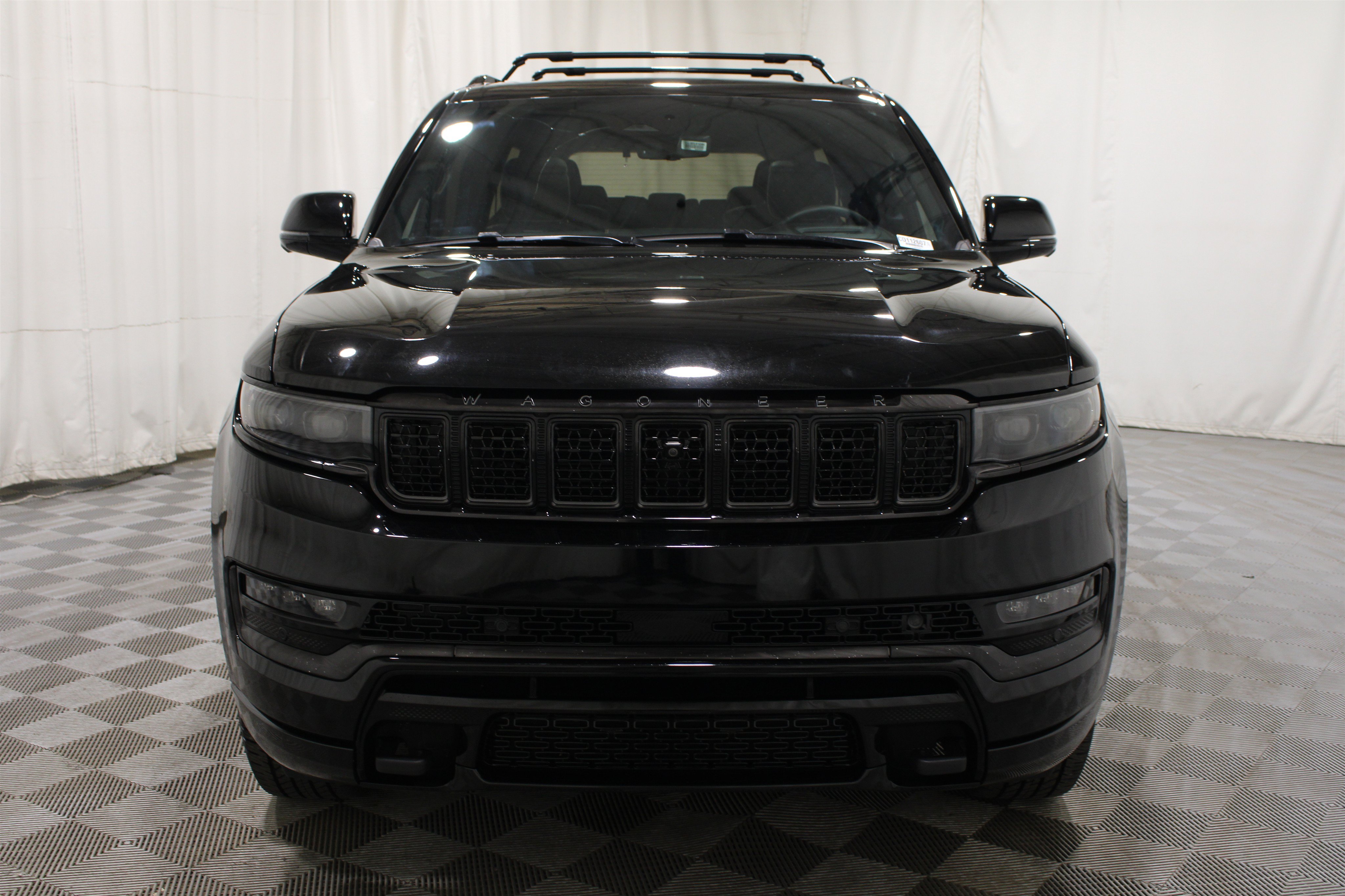 Used 2023 Jeep Grand Wagoneer Series III AWD/4WD image 43