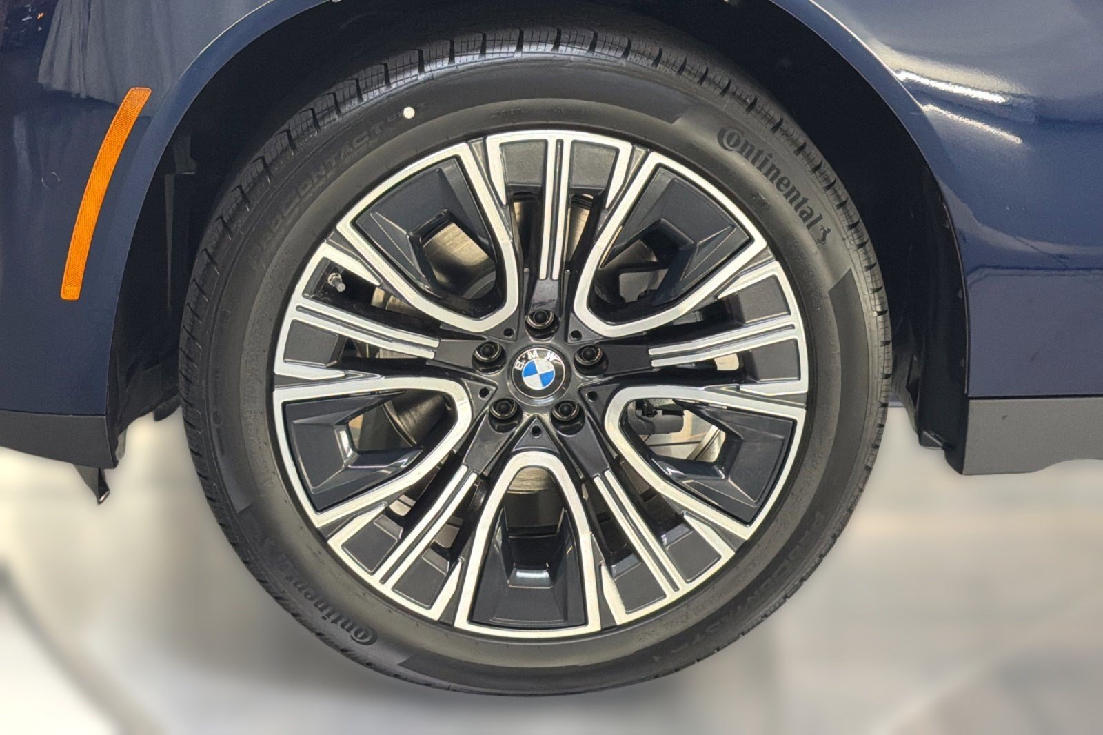 New 2026 BMW X3 xDrive30 w/ Premium Package AWD/4WD image 11