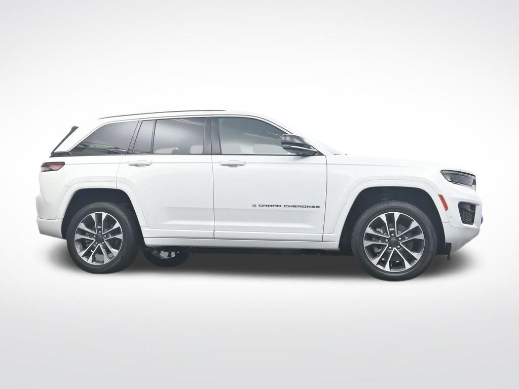 Used 2023 Jeep Grand Cherokee Overland image 34