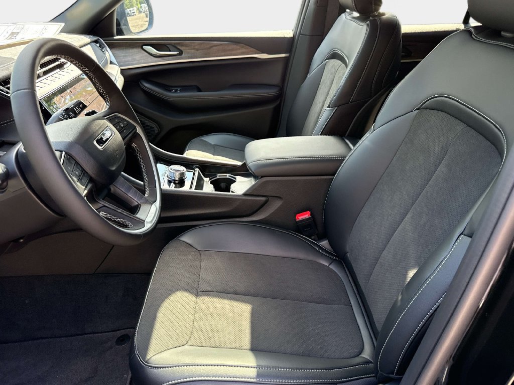 New 2027 Jeep Grand Cherokee Altitude AWD/4WD image 15
