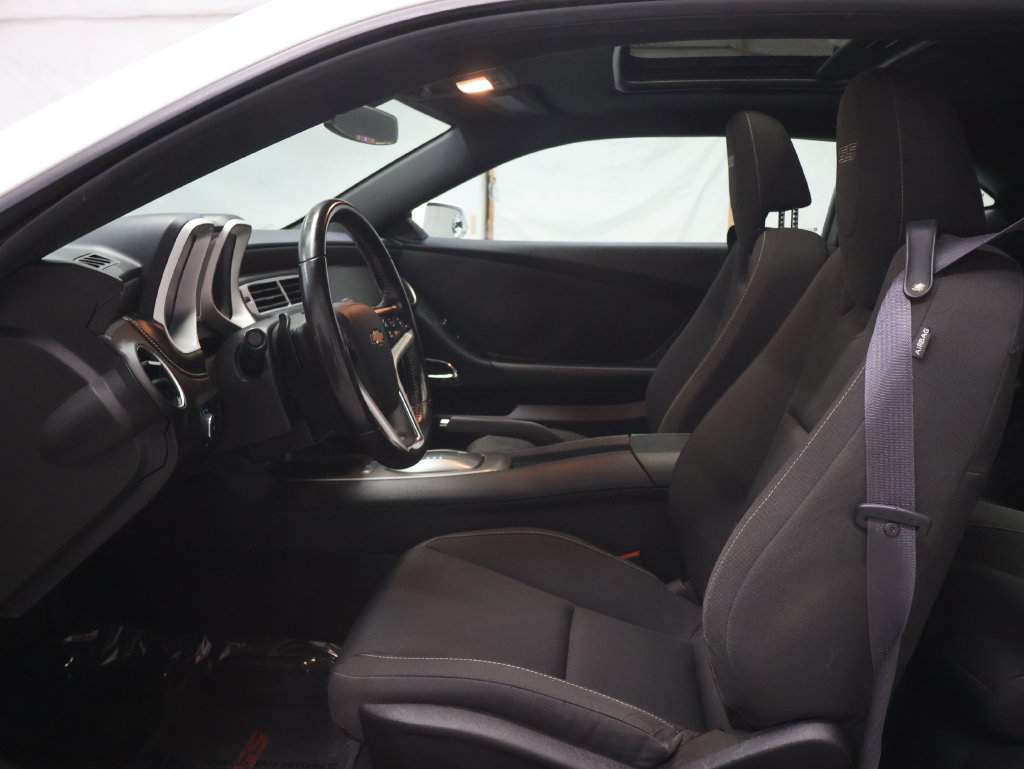 Used 2015 Chevrolet Camaro SS w/ RS Package RWD image 15