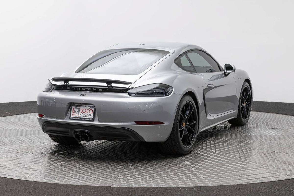 Used 2019 Porsche 718 Cayman RWD image 5