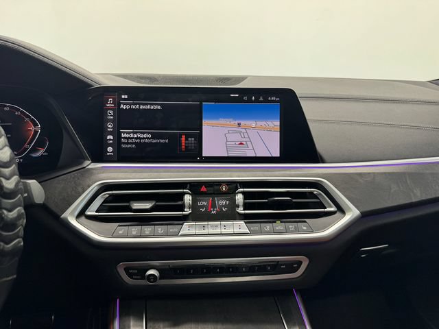 Used 2022 BMW X5 sDrive40i w/ M Sport Package RWD image 4