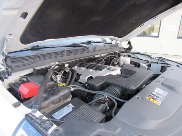 Used 2019 Cadillac Escalade ESV Luxury image 15