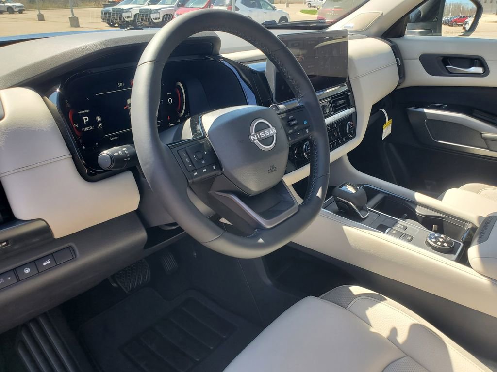 New 2026 Nissan Pathfinder SL AWD/4WD image 15