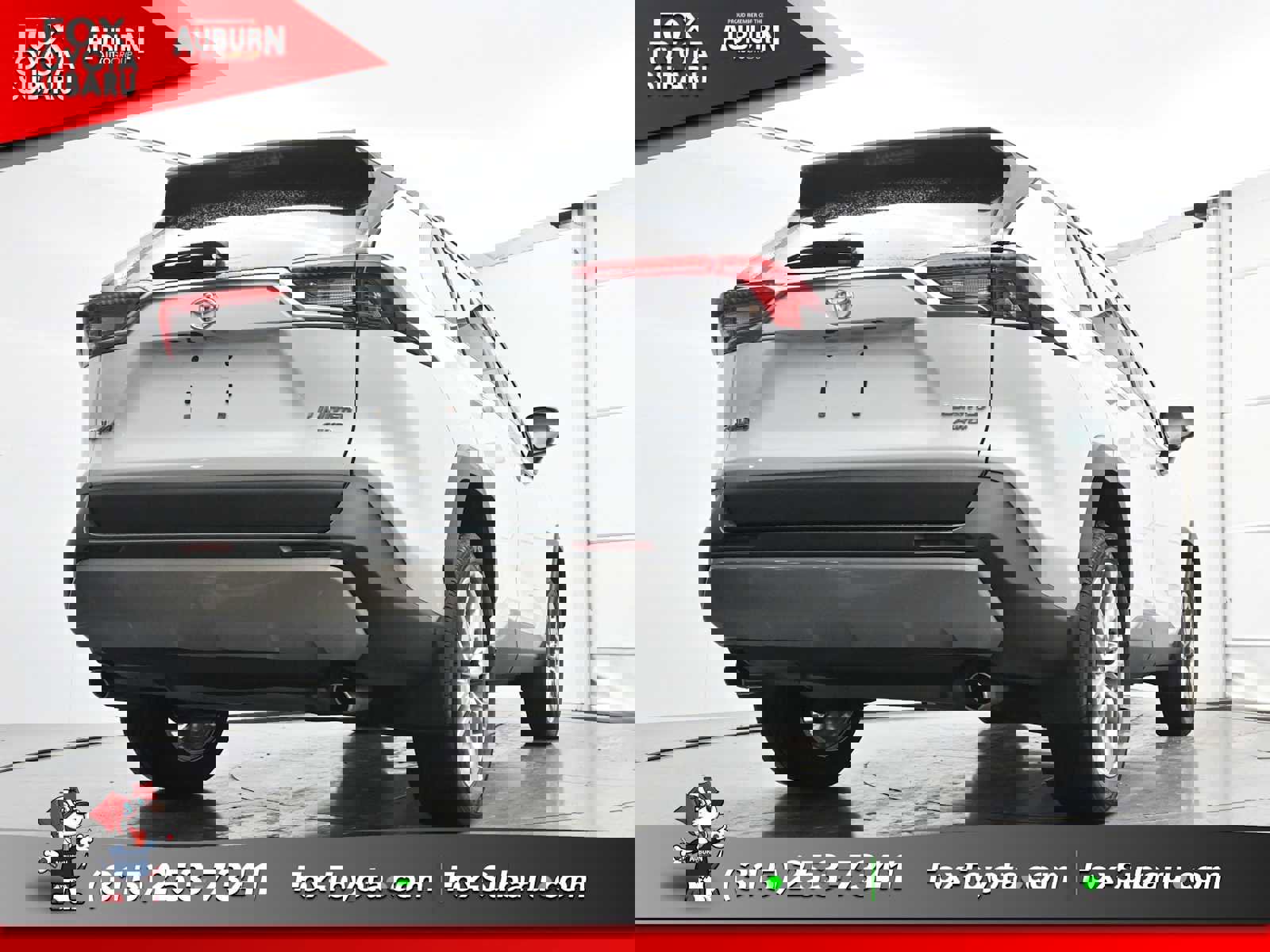 Used 2023 Toyota RAV4 Limited image 17