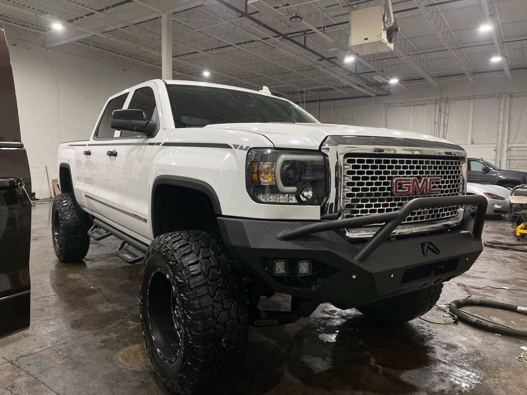 Used 2015 GMC Sierra 2500 Denali w/ Duramax Plus Package image 3