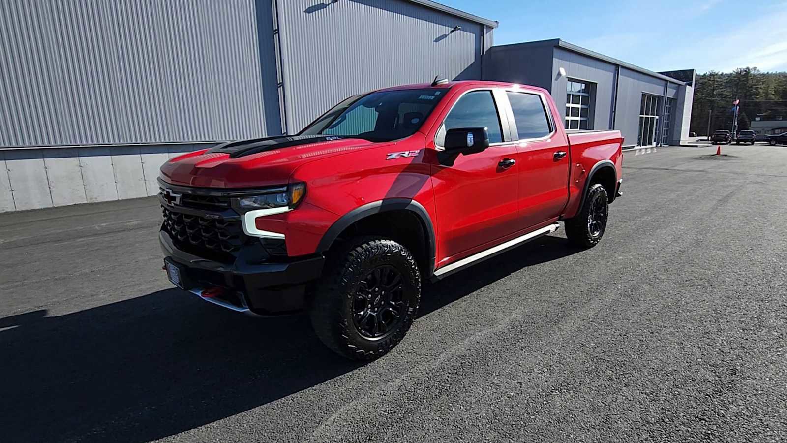 Used 2023 Chevrolet Silverado 1500 ZR2 w/ Technology Package image 4