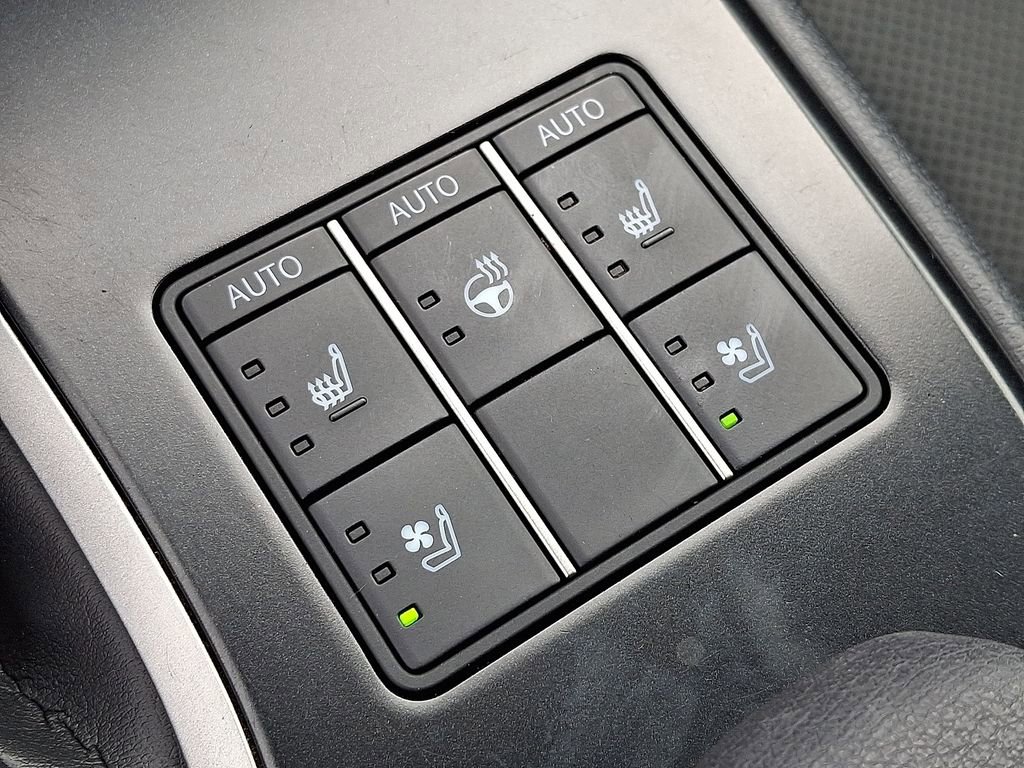 Used 2024 Lexus UX 250h AWD w/ Premium Package image 24
