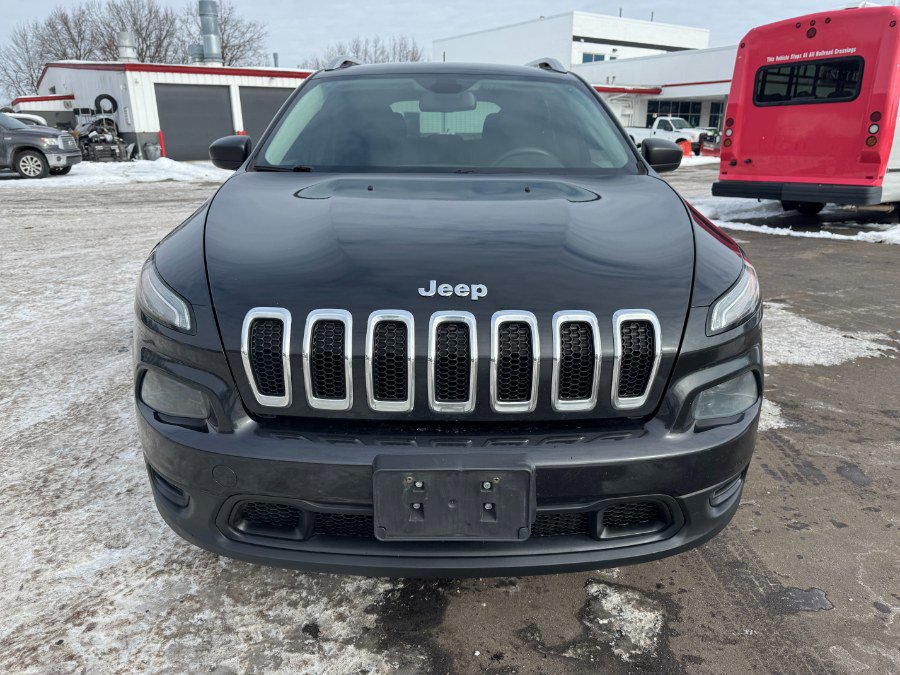 Used 2014 Jeep Cherokee Sport image 8