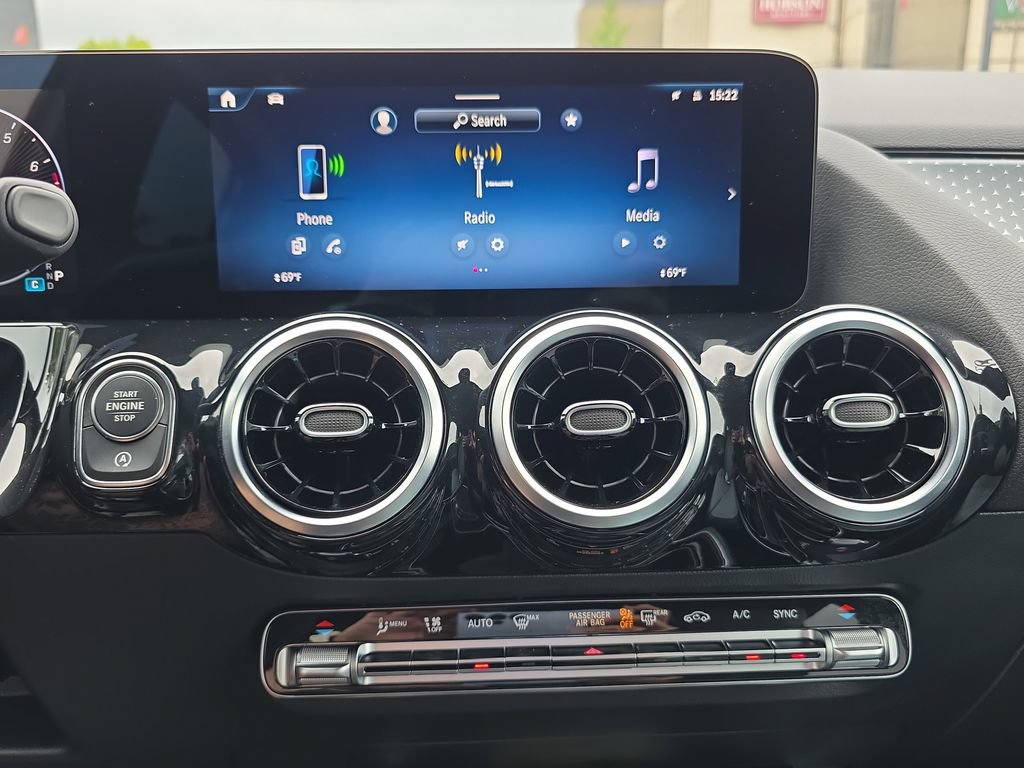 Certified 2026 Mercedes-Benz GLA 250 4MATIC image 24
