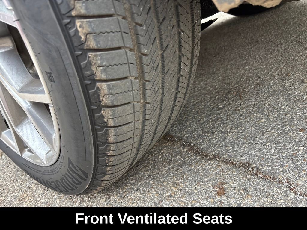 Used 2023 BMW X7 xDrive40i w/ Premium Package image 35