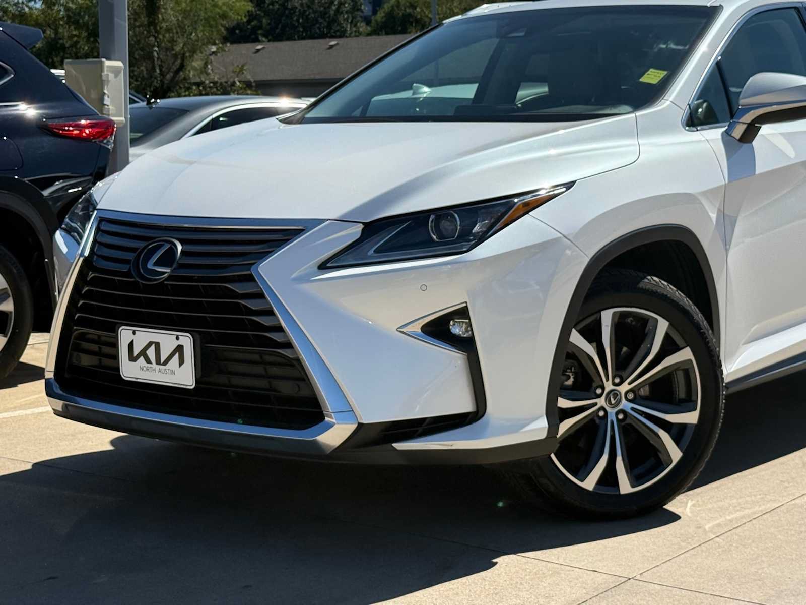 Used 2018 Lexus RX 350 FWD w/ Premium Package image 2