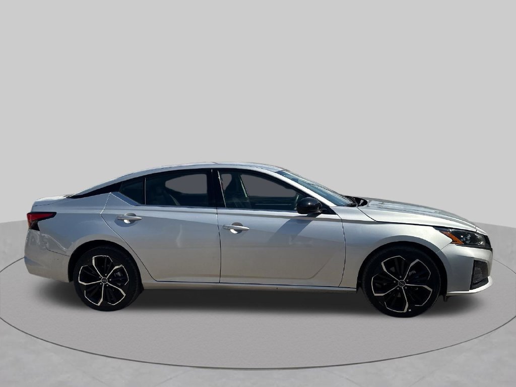 Certified 2025 Nissan Altima 2.5 SR AWD/4WD image 36
