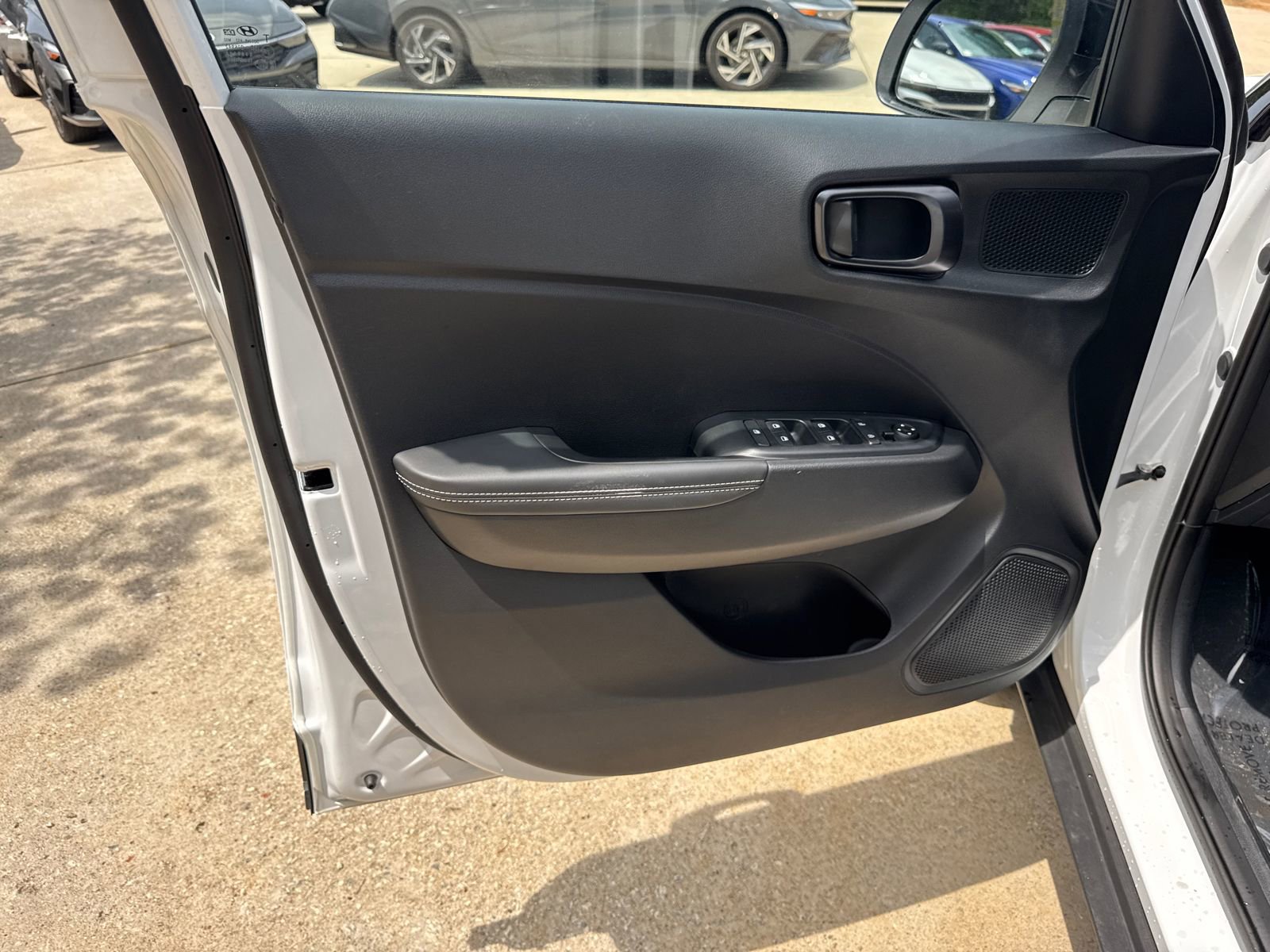 Certified 2026 Hyundai Venue SEL FWD image 10