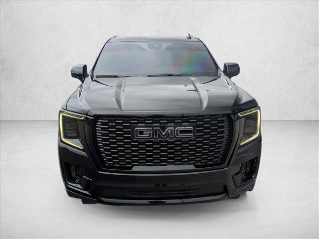 Used 2023 GMC Yukon Denali w/ Advanced Technology Package image 2
