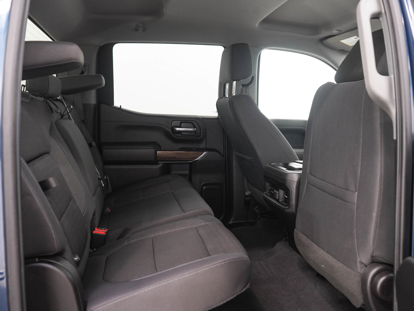 Used 2020 Chevrolet Silverado 1500 LT Trail Boss AWD/4WD image 13