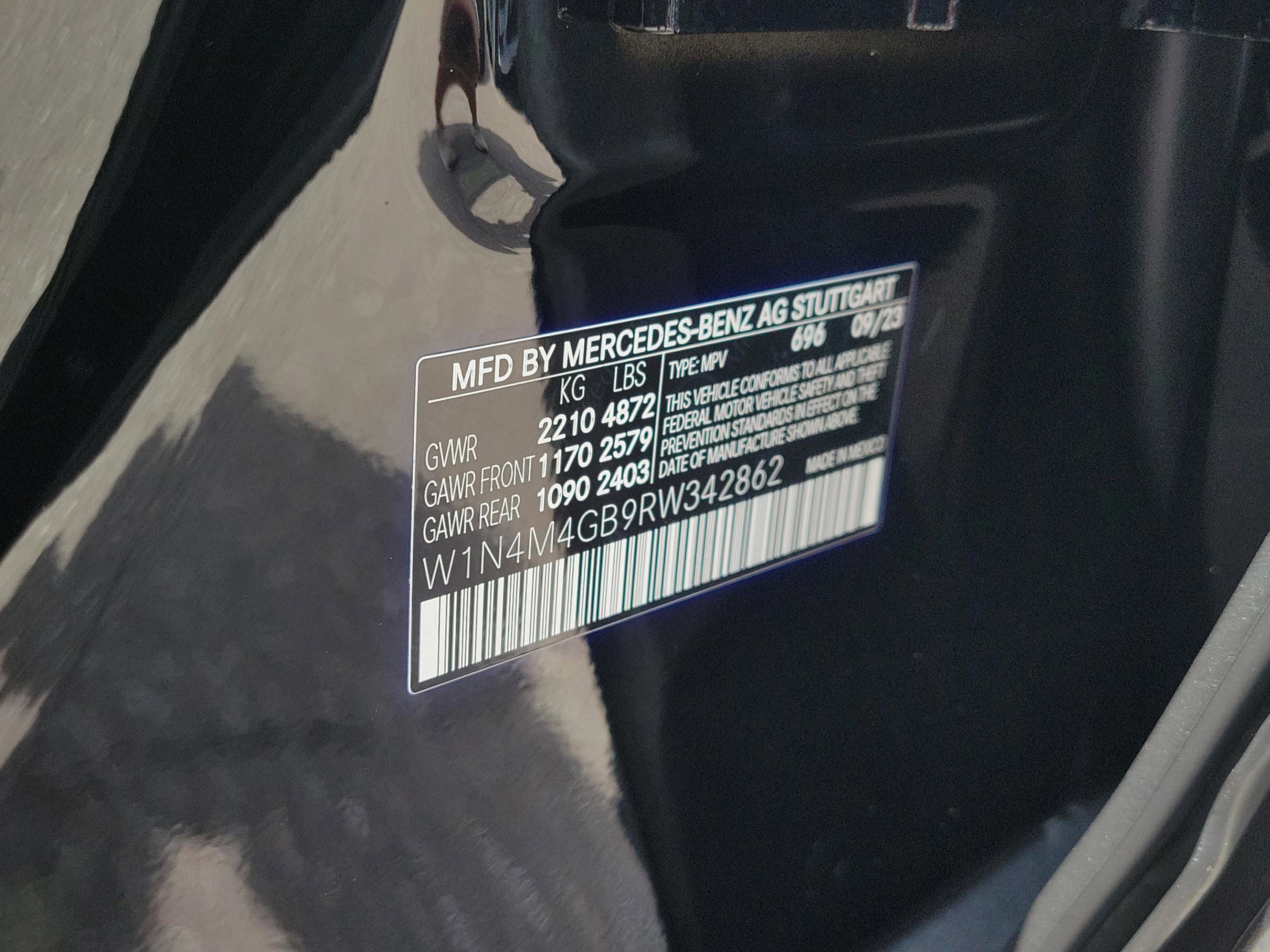 Certified 2024 Mercedes-Benz GLB 250 image 32