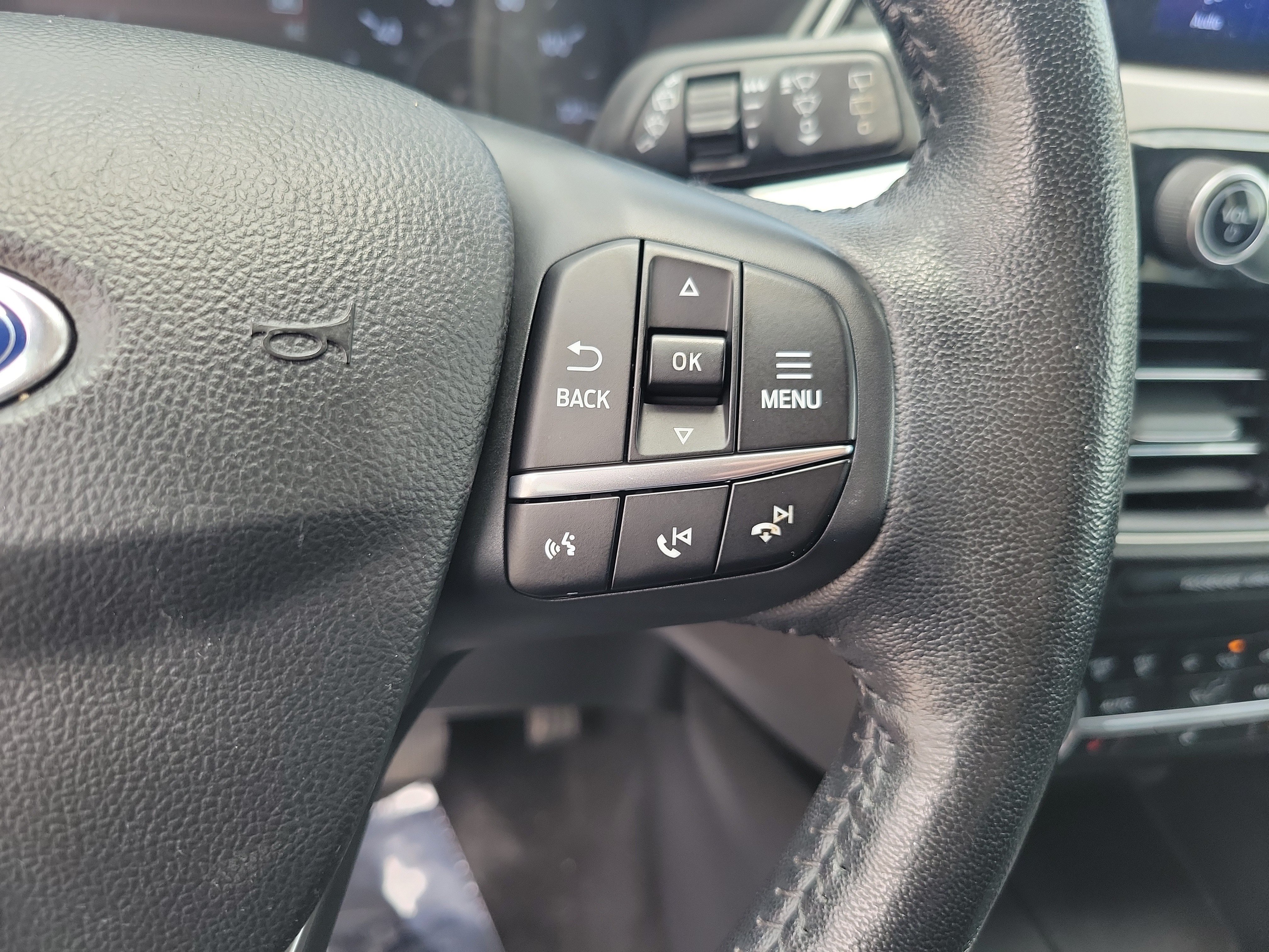 Used 2020 Ford Escape SEL FWD image 23