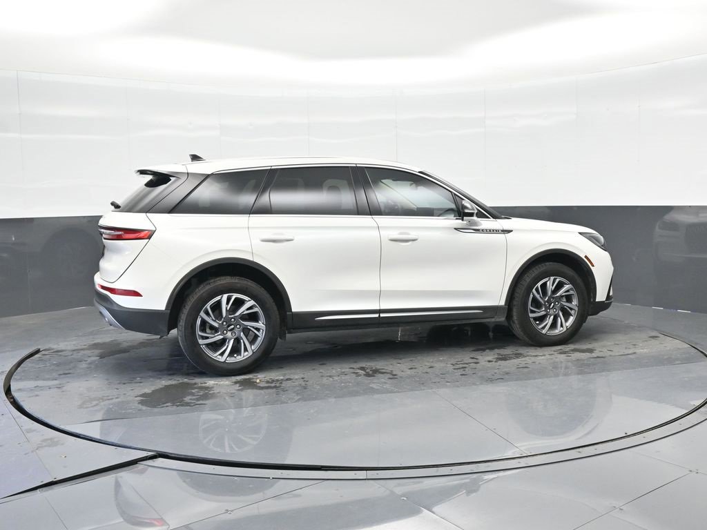 Used 2024 Lincoln Corsair FWD w/ Equipment Group 101A image 11