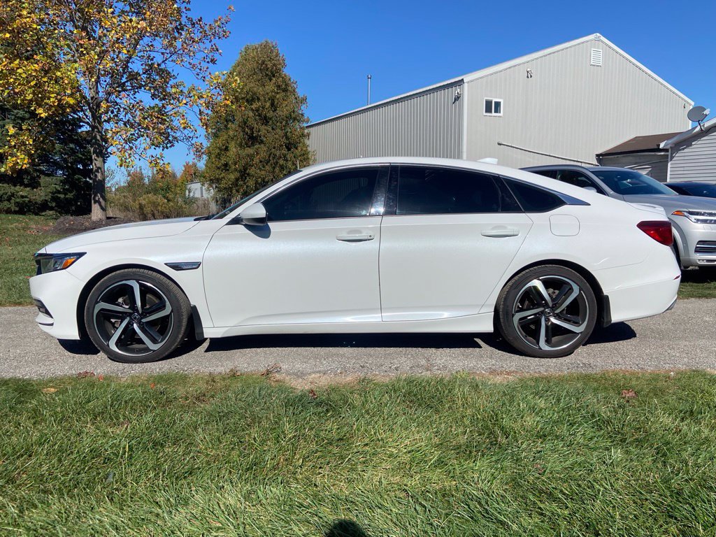 Used 2020 Honda Accord Sport image 2