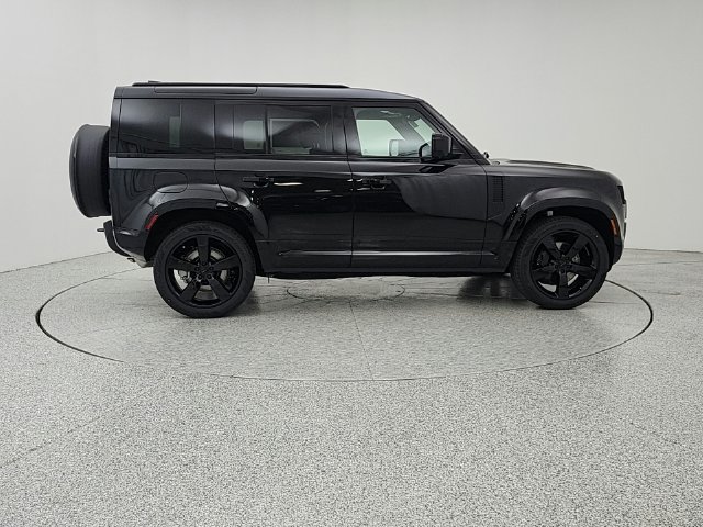 New 2026 Land Rover Defender 110 X-Dynamic SE AWD/4WD image 4