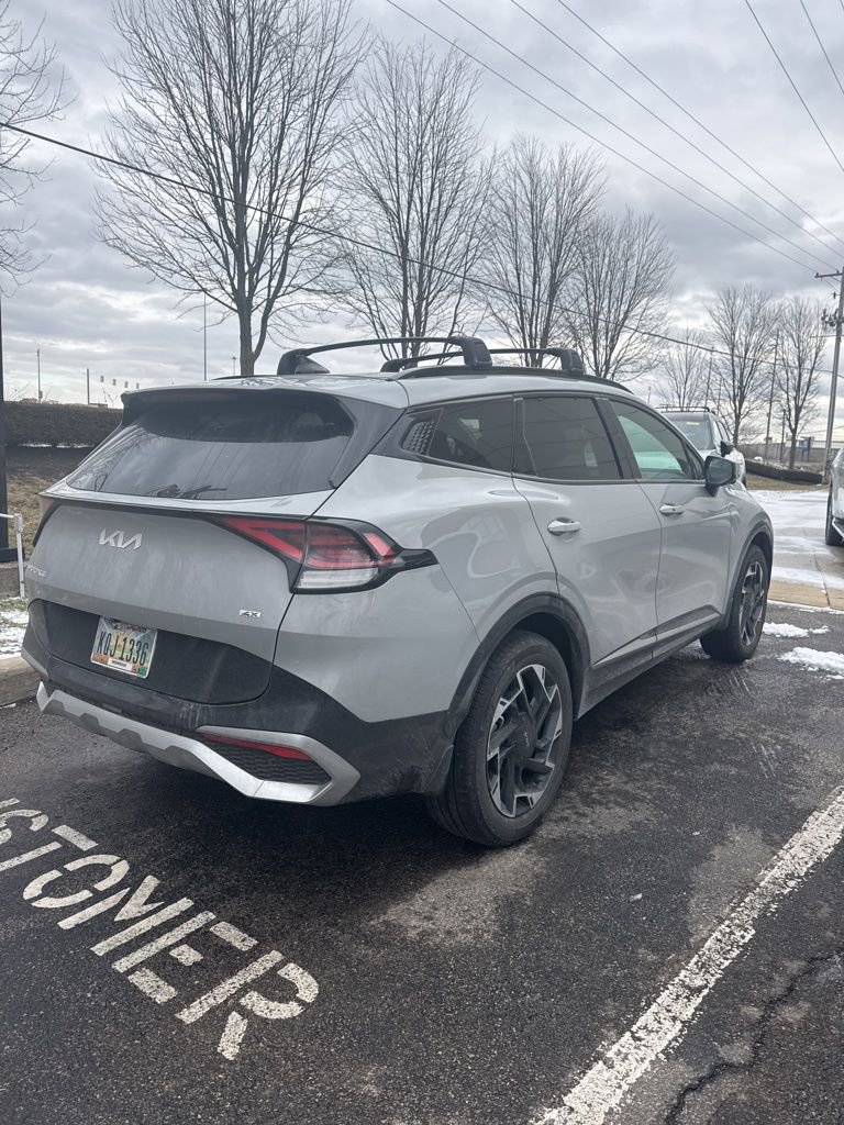 Used 2025 Kia Sportage SX image 3