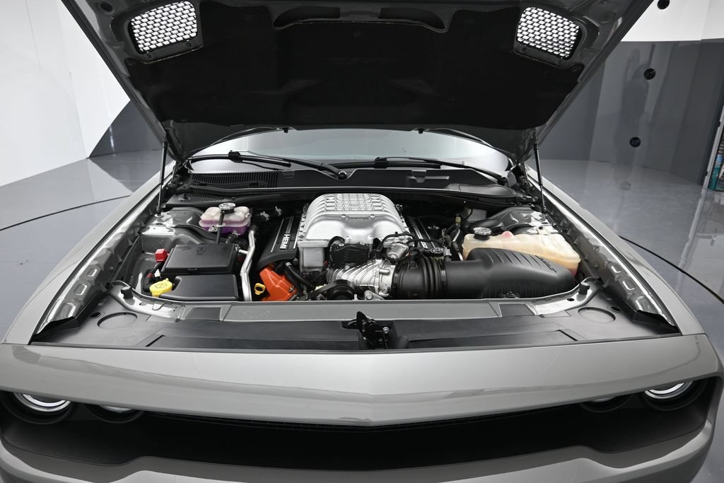 Used 2017 Dodge Challenger SRT Hellcat RWD image 28