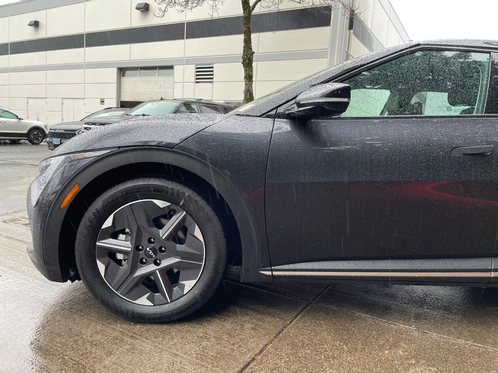 Used 2025 Kia EV6 Light image 7