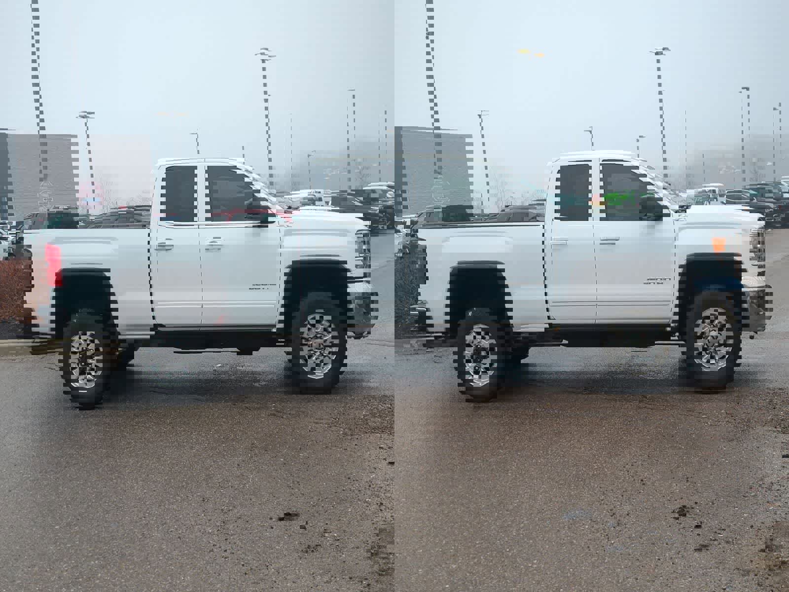 Used 2015 GMC Sierra 2500 SLE w/ SLE Preferred Package image 9