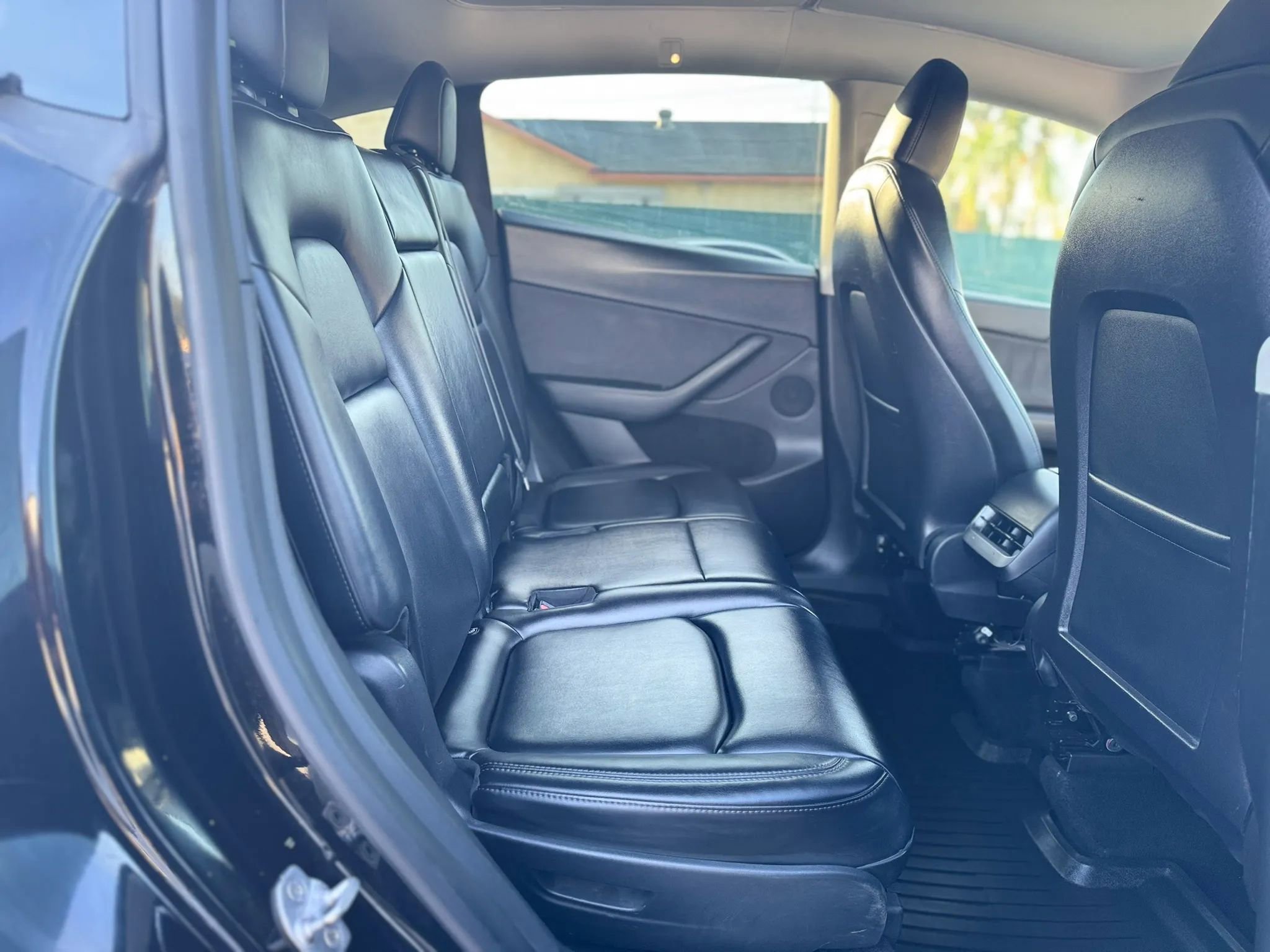 Used 2023 Tesla Model Y Long Range image 20