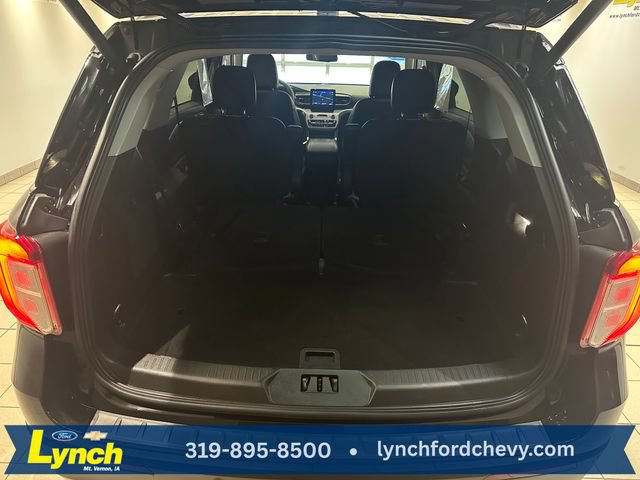 Used 2024 Ford Explorer XLT w/ Equipment Group 202A AWD/4WD image 25