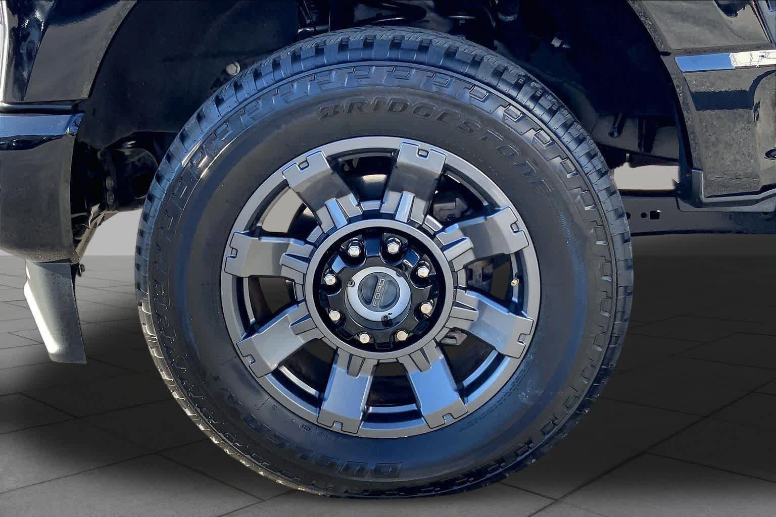 Used 2024 Ford F250 XLT w/ XLT Premium Package AWD/4WD image 11